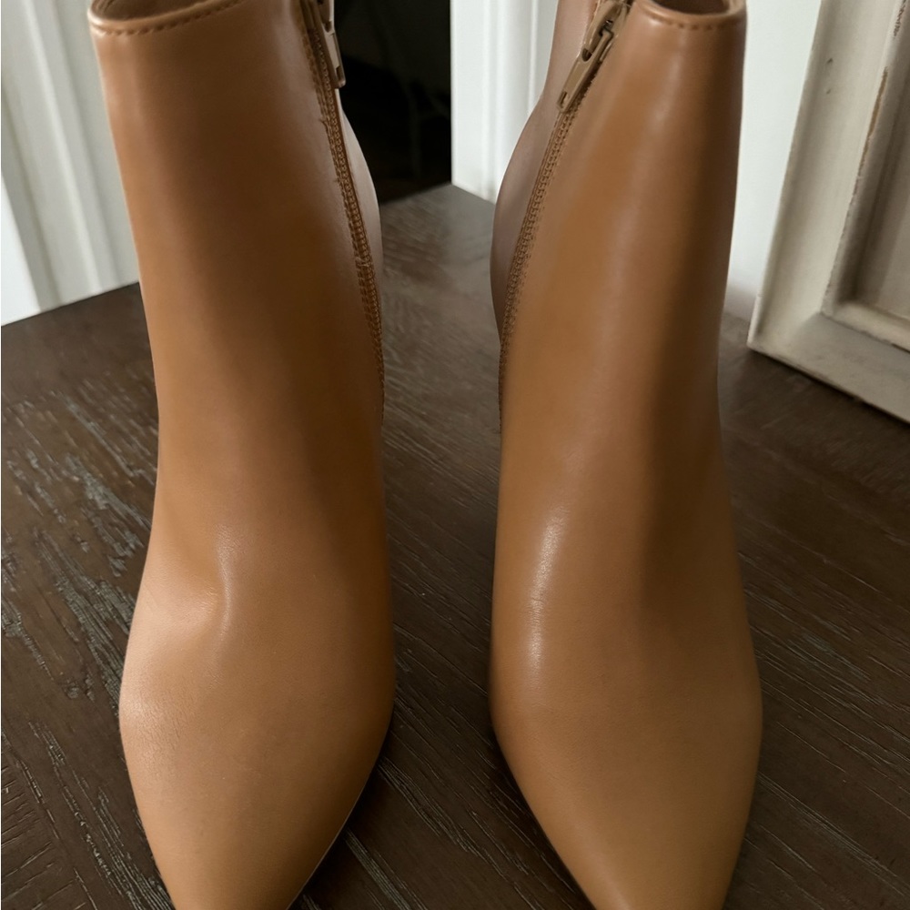 Boots - Picture 2 of 4